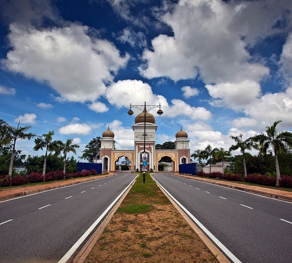 Taman Monumen Islam (Islamic Monuments Park)