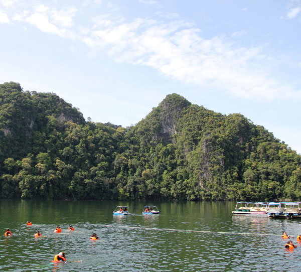 Pulau Dayang Bunting 